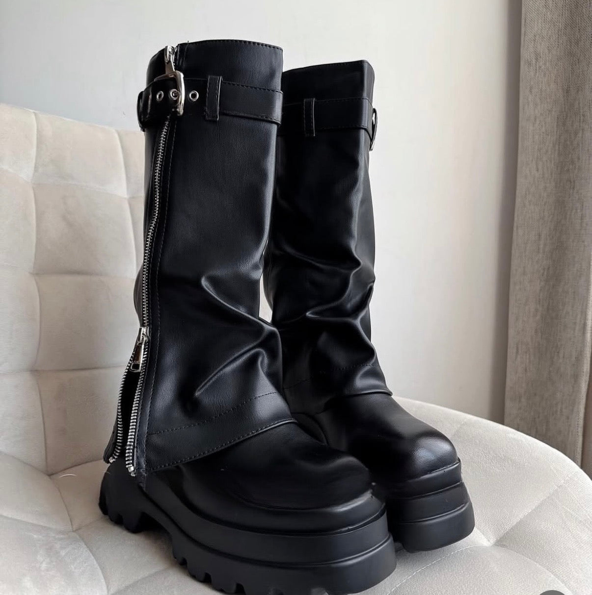 bota rebel storm